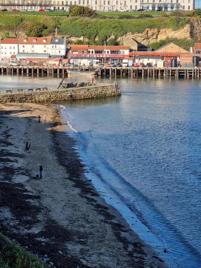 Endeavour - A Wonderful * Whitby