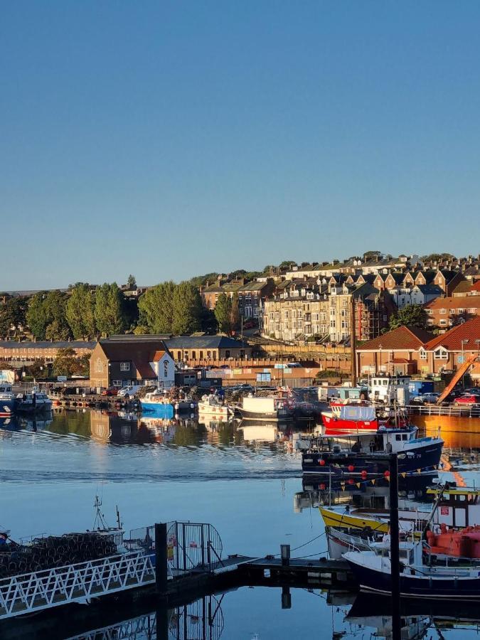 Endeavour - A Wonderful * Whitby