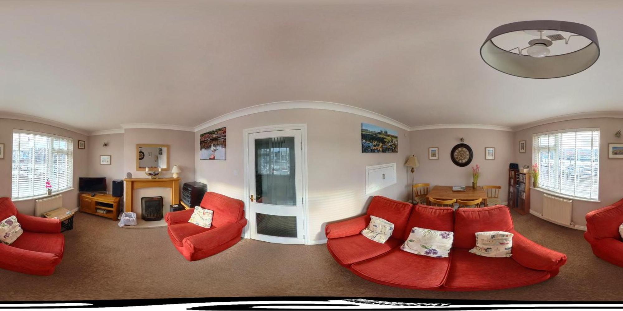 Endeavour - A Wonderful Holiday home Whitby